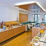 Maximilian - Stadthaus Penz Hotel 4*