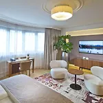 Maximilian - Stadthaus Penz Hotel 4*