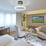 Hotell Maximilian - Stadthaus Penz Innsbruck