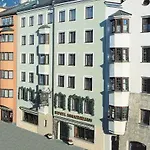 Maximilian - Stadthaus Penz Innsbruck