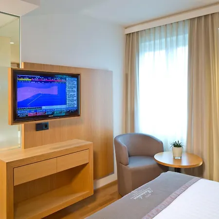 ماكسيمليان - شتاتهاوس بنتس