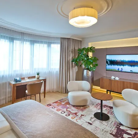 فندق ماكسيمليان - شتاتهاوس بنتس