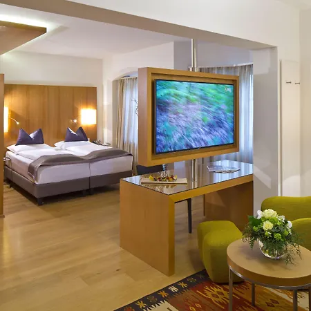 马克西米利安彭茨市政厅酒店