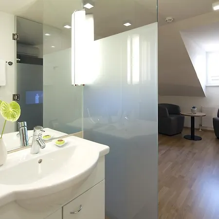 فندق ماكسيمليان - شتاتهاوس بنتس 4*