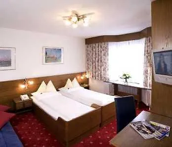 Maximilian - Stadthaus Penz Hotel 4*
