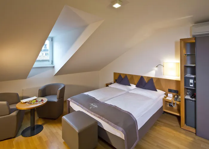 Готель Maximilian - Stadthaus Penz 4*