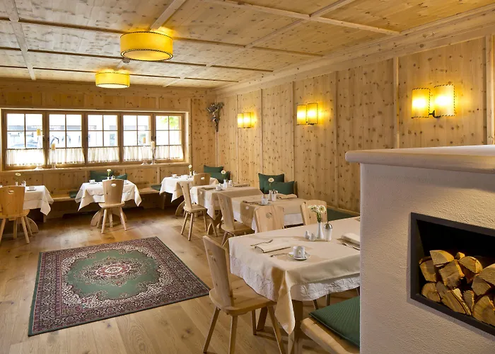 马克西米利安彭茨市政厅酒店 4*