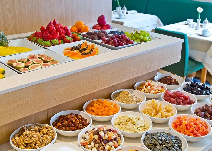 马克西米利安彭茨市政厅酒店 4* 因斯布鲁克