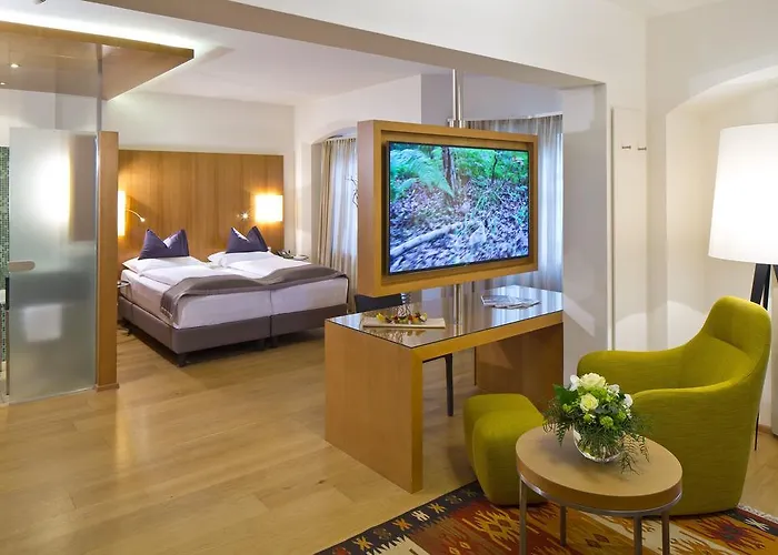 马克西米利安彭茨市政厅酒店 因斯布鲁克