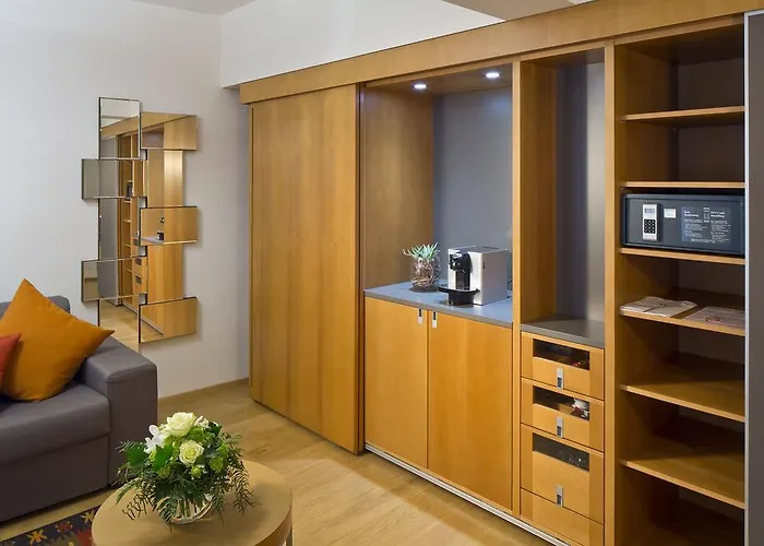 马克西米利安彭茨市政厅酒店