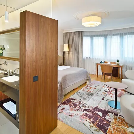 Maximilian - Stadthaus Penz Отель 4*