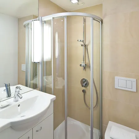 Maximilian - Stadthaus Penz Инсбрук