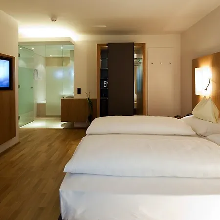 Отель Maximilian - Stadthaus Penz Инсбрук